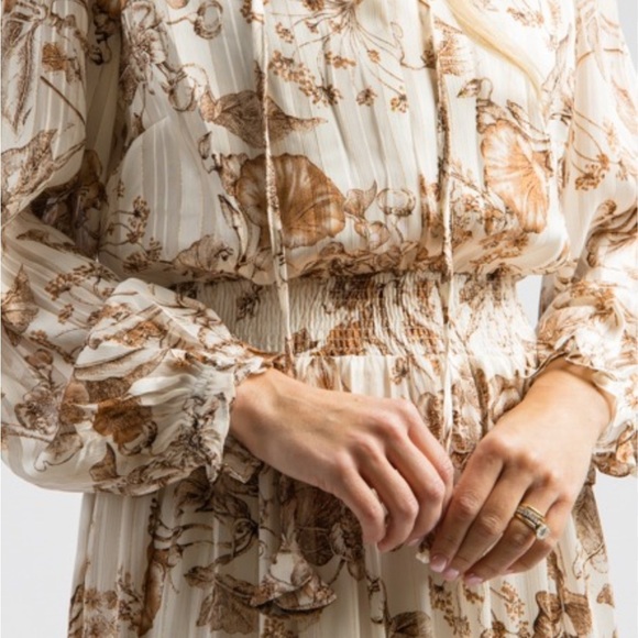 Umgee Lurex Fabric Floral Print Midi Dress Large - Picture 2 of 6